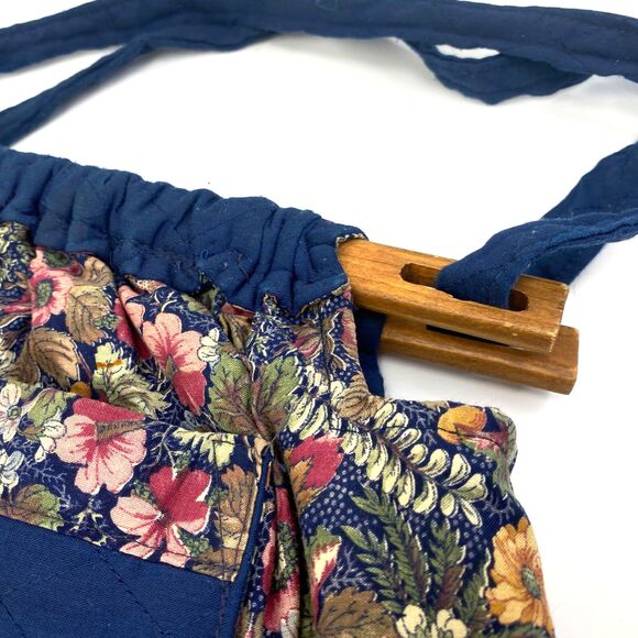 Vintage 80s Quilted Knitting Bag Handbag Purse Floral Wood Handles Pocket Boho - Picture 3 of 10